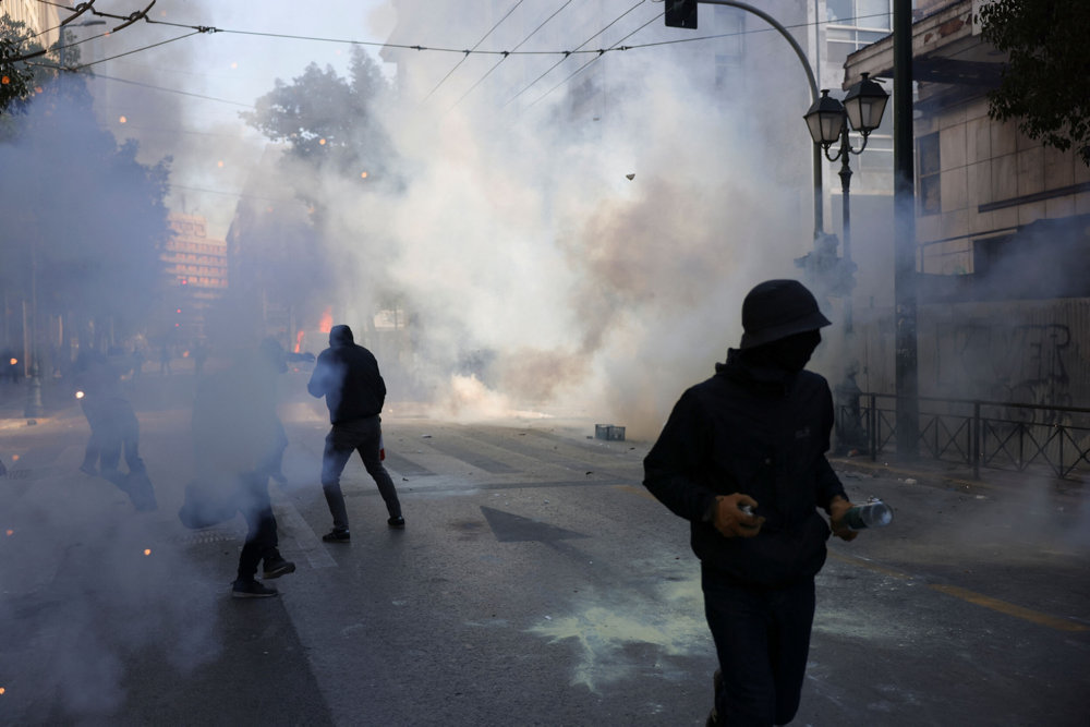 People protest in Greece over deadly train crash in Athens