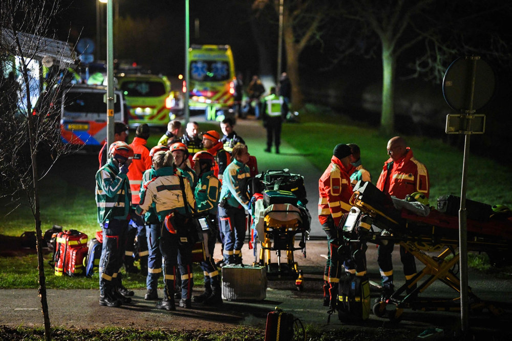 One dead and several injured in train accident Voorschoten