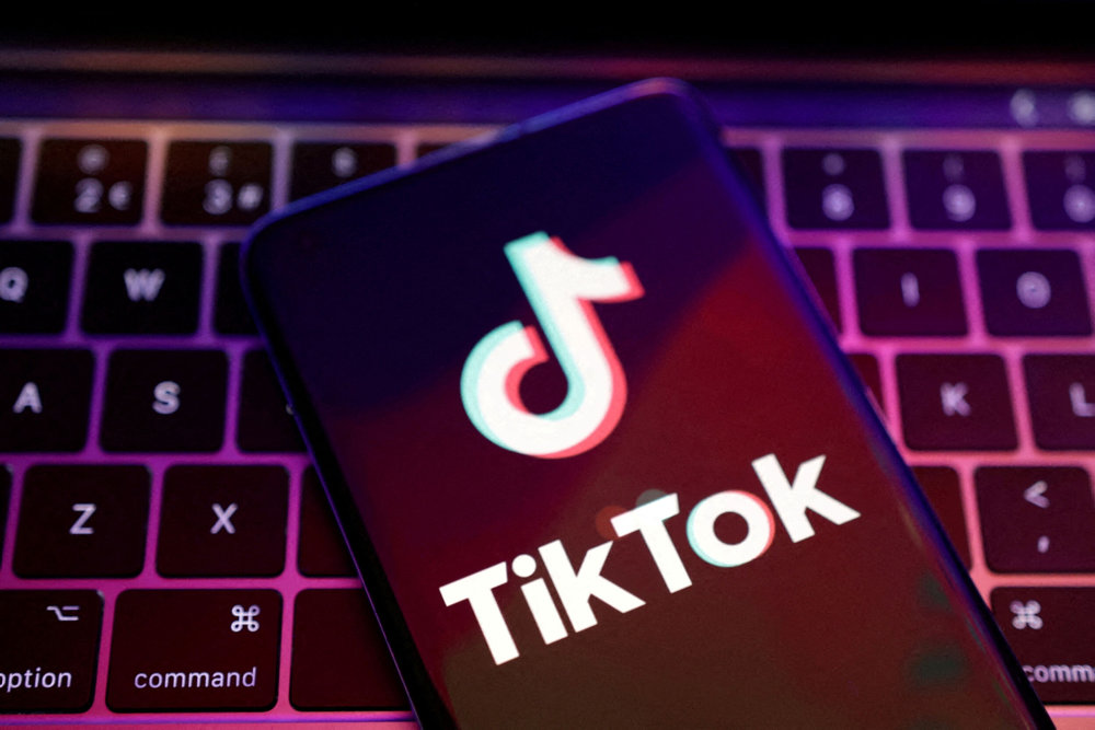 FILE PHOTO: FILE PHOTO: Illustration shows TikTok app logo