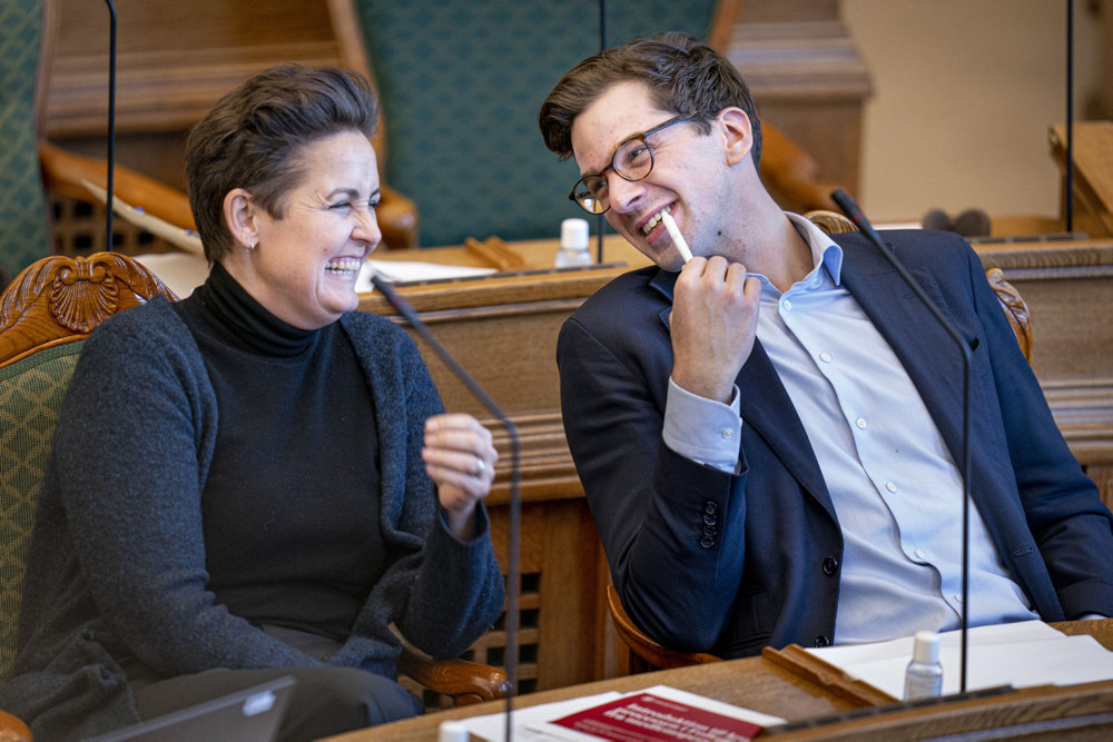 Tredje behandling af afskaffelse af store bededag på Christiansborg