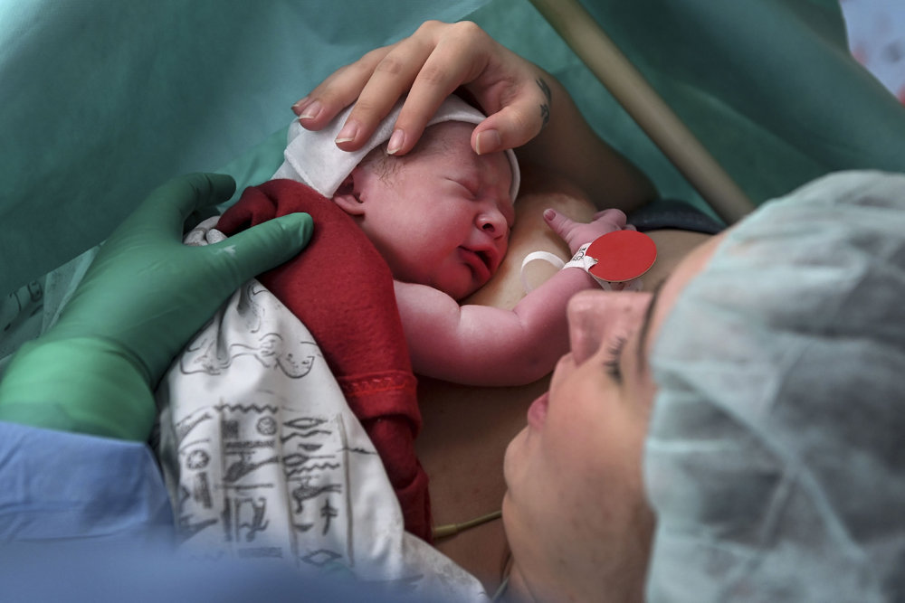Caesarean section, C-section, caesarean delivery, Hospital Ostrava, baby, mother