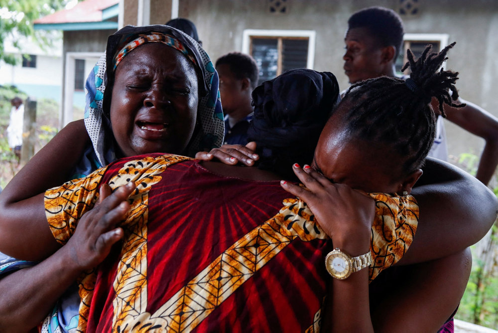 Kenyans seek relatives among starvation cult victims in Kilifi