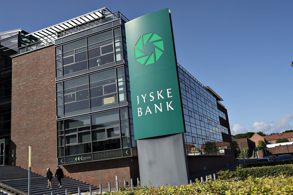 Svage finansmarkeder giver Jyske Bank et hak i tuden