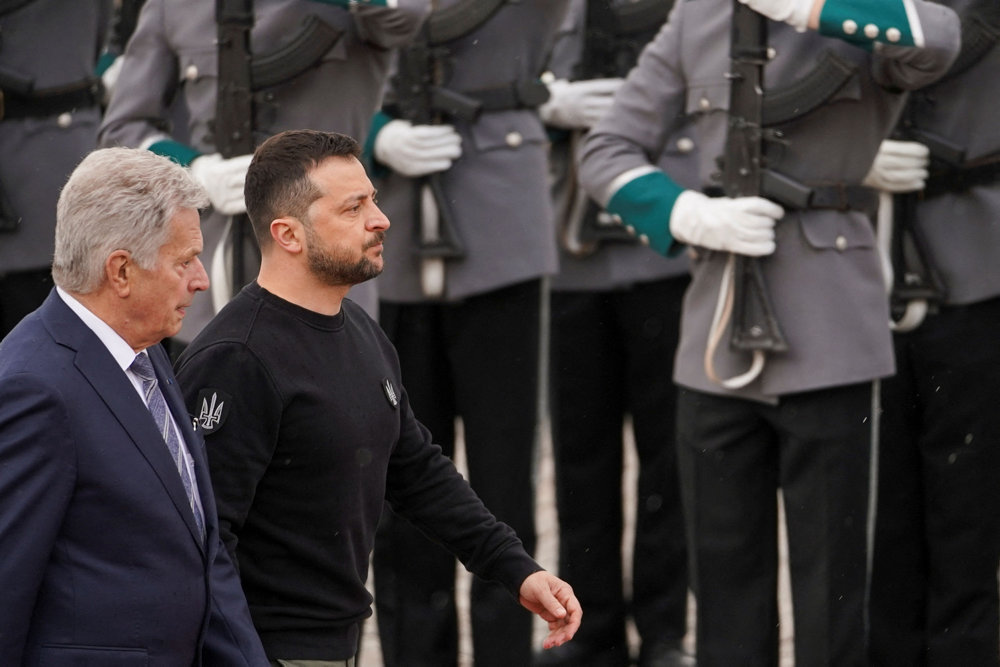 Finland''s President Niinisto welcomes Ukraine''s President Zelenskiy in Helsinki