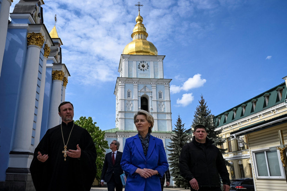 European Commission President Ursula von der Leyen visits Kyiv