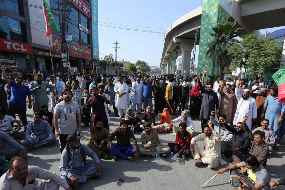 PAKISTAN-POLITICS-KHAN-ARREST-PROTEST