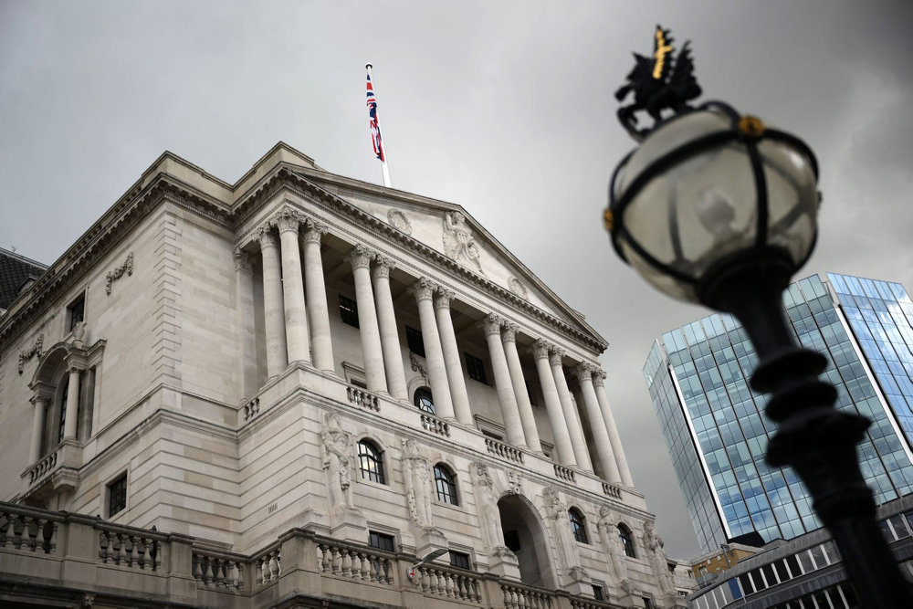 BRITAIN-ECONOMY-BANKRATE-BOE