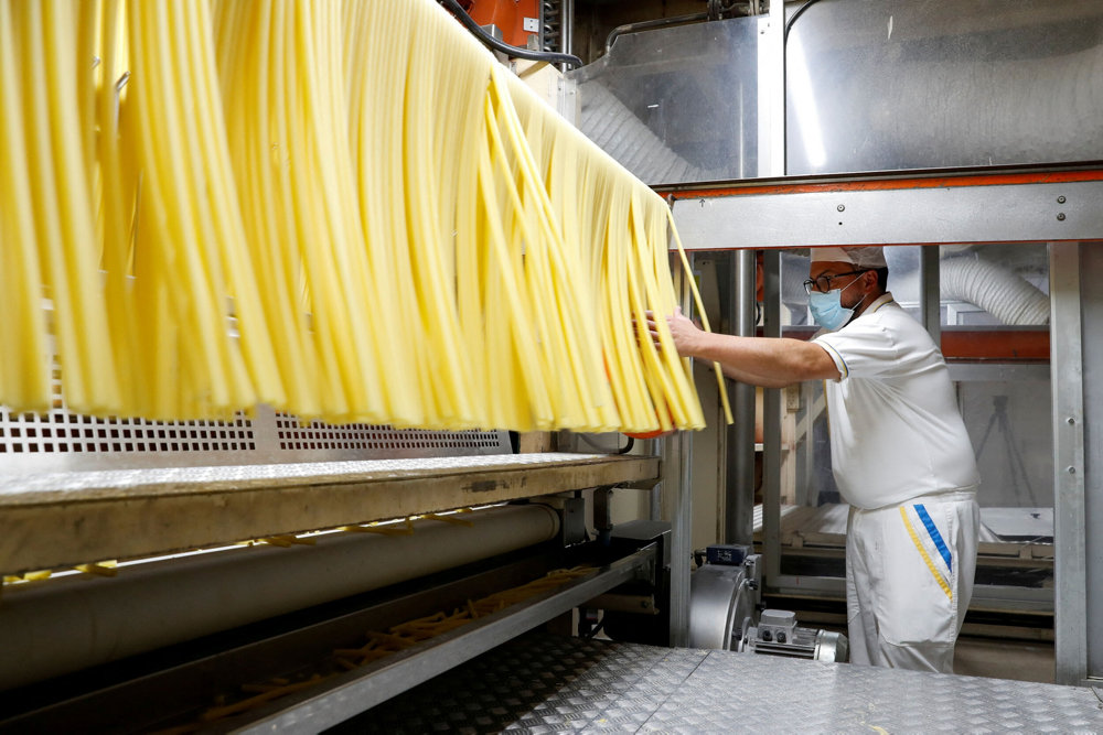 FILE PHOTO: Hard times for Italy pasta makers as durum wheat supplies go soft