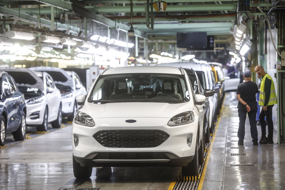 Maroto visits the Ford factory facilities in Almussafes (Valencia).