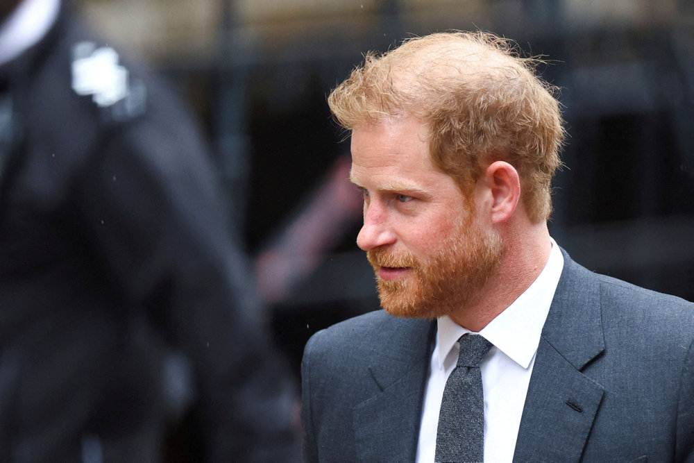 FILE PHOTO: UK paper group bids to throw out Prince Harry and others'' privacy lawsuits, Prins Harry