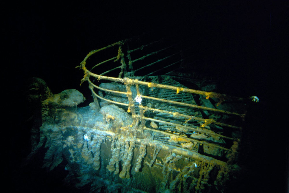 Small sub used to tour Titanic wreck is missing