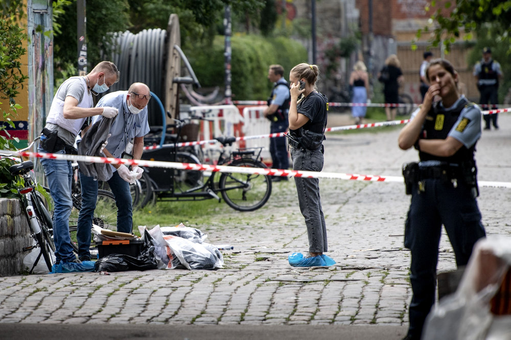 Politiet er til stede efter skuddrab på Christiania