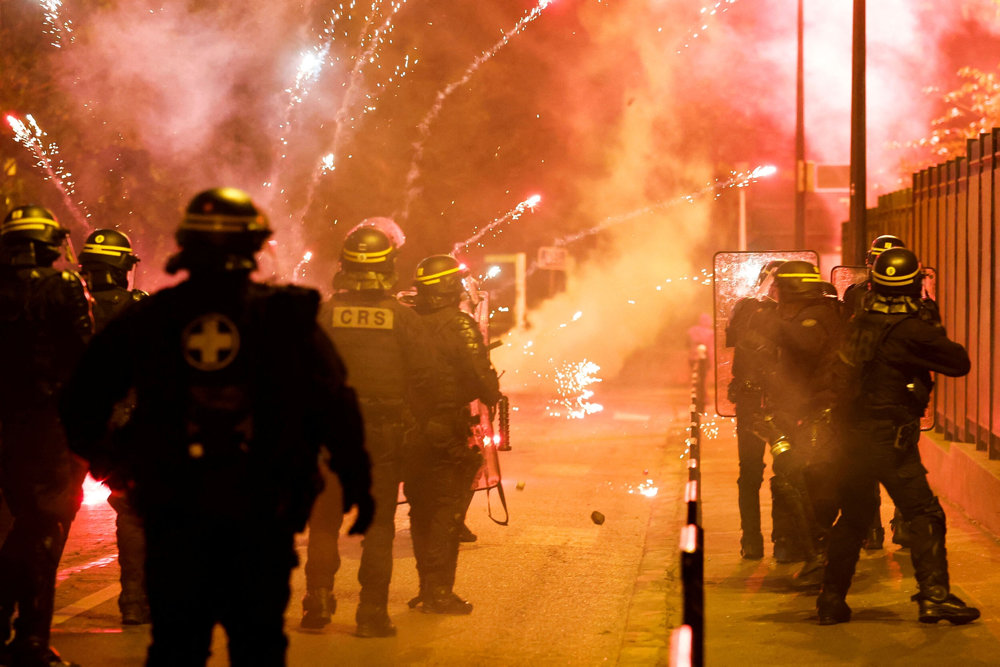 Riots after a teenager shot dead by police in a Paris suburb