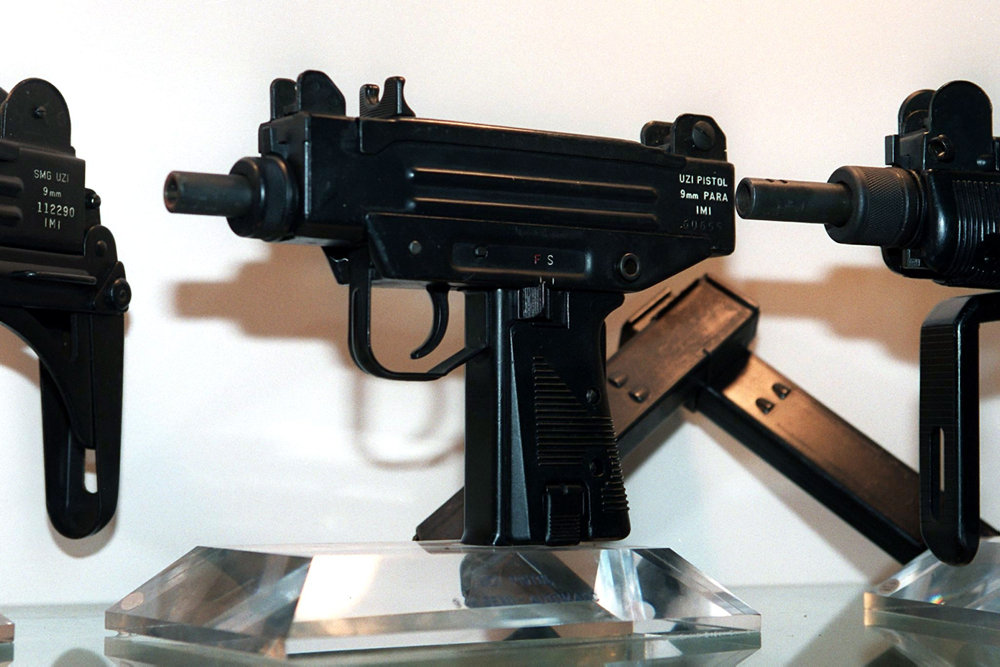 UZI PISTOL MASKINPISTOL