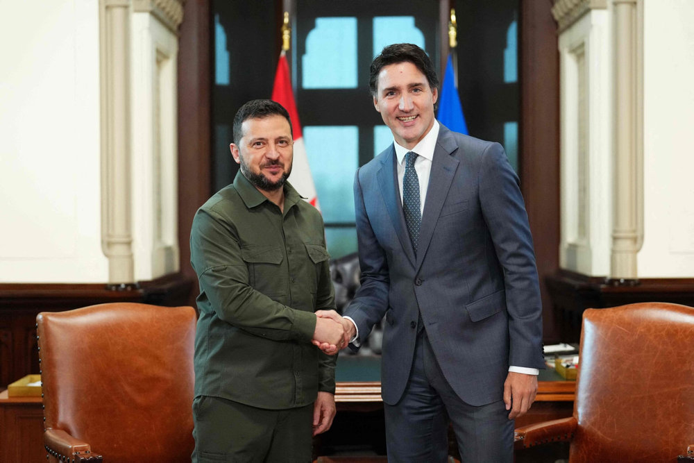 TOPSHOT-CANADA-UKRAINE-DIPLOMACY