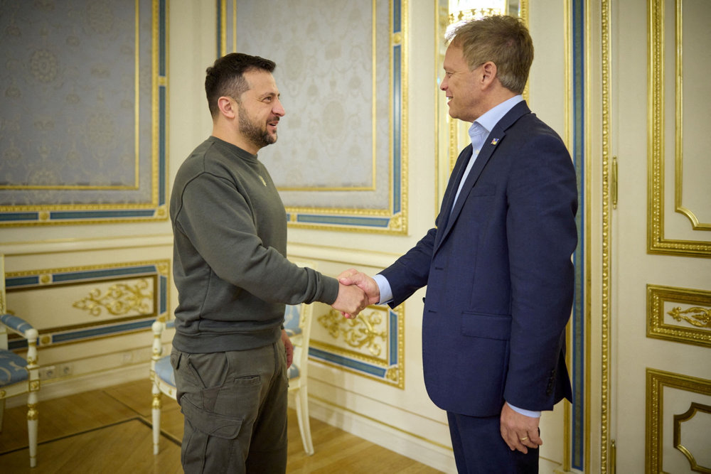 FILE PHOTO: Ukraine''s President Zelenskiy and British Defence Secretary Shapps attend a meeting in Kyiv