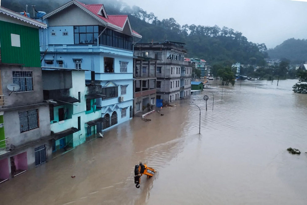 TOPSHOT-INDIA-FLOOD-ARMY