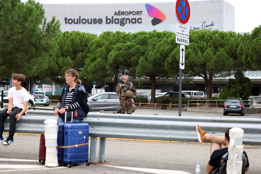 FRANCE-TRANSPORT-AIRPORT-SECURITY-ATTACK