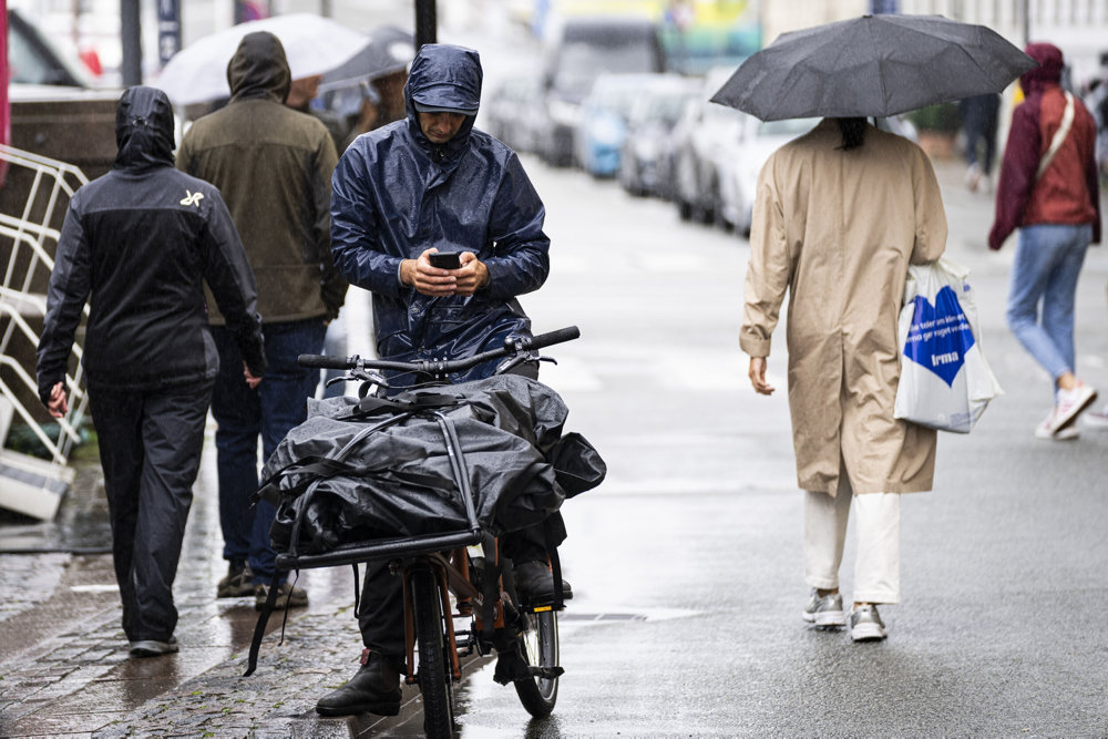 Regn og blæst rammer København