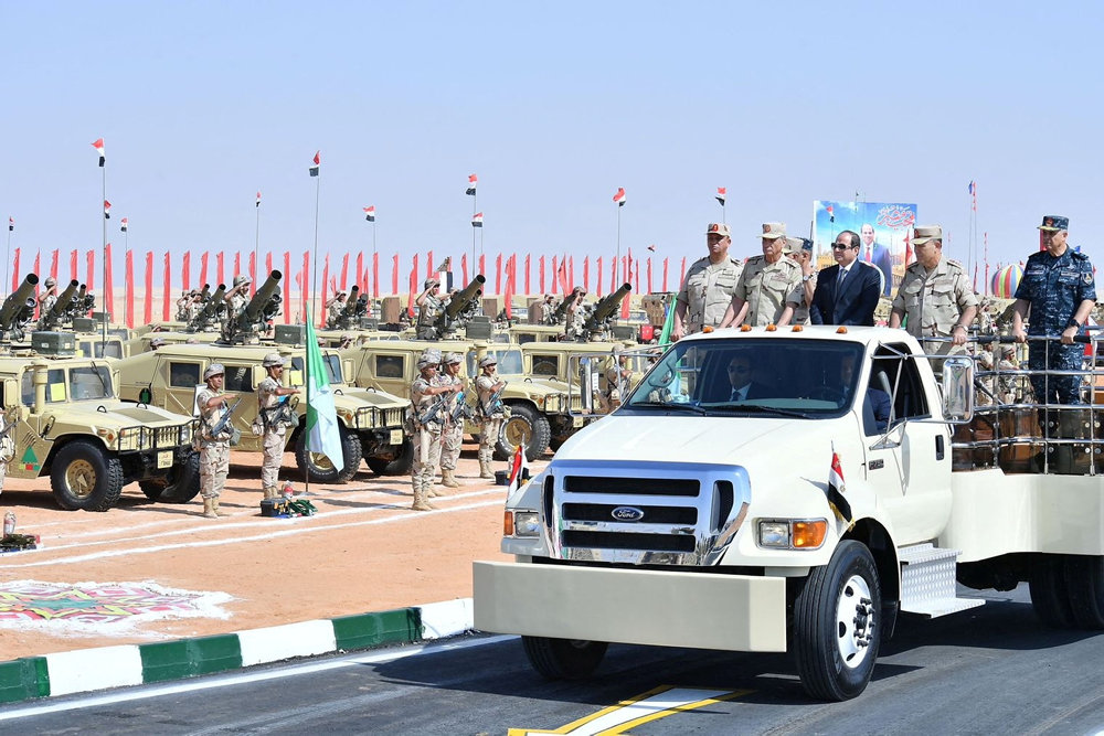 Egyptian President Abdel Fattah al-Sisi inspects the Egyptian military units in Suez